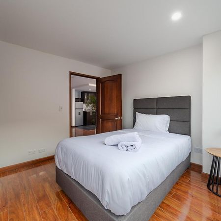 10.73 Flats X Ahead Apartment Bogota Bagian luar foto