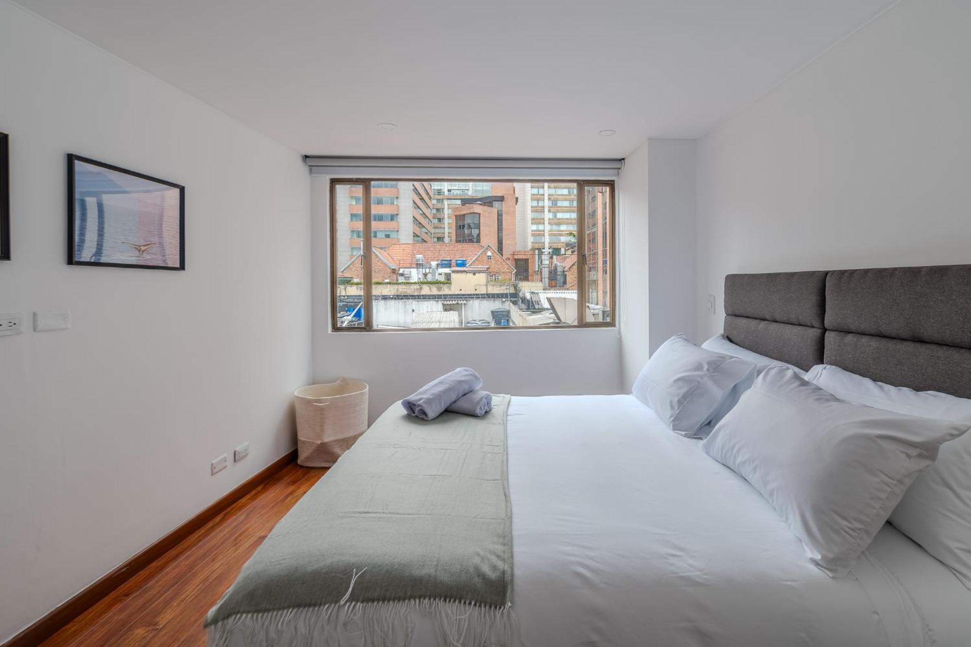 10.73 Flats X Ahead Apartment Bogota Bagian luar foto
