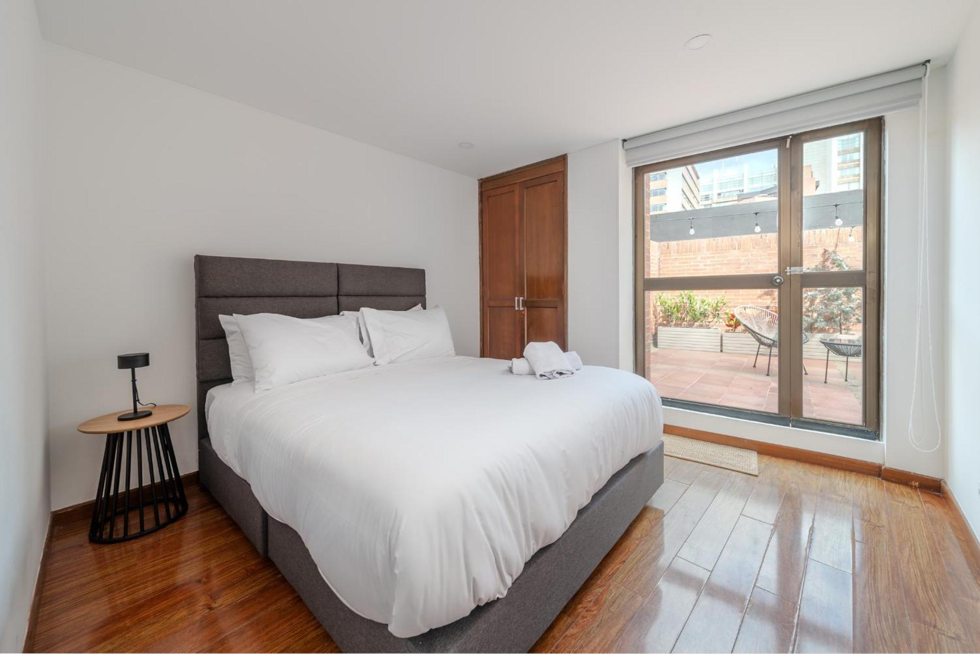 10.73 Flats X Ahead Apartment Bogota Bagian luar foto