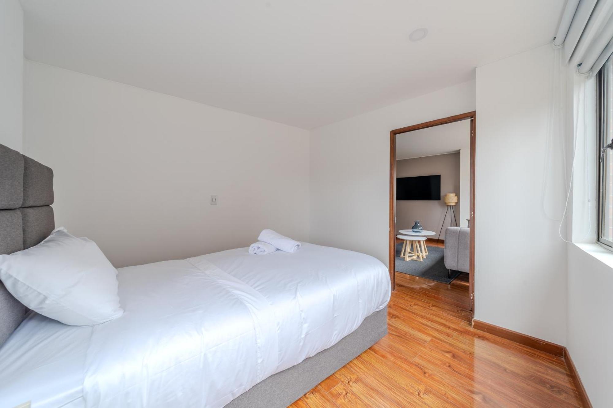 10.73 Flats X Ahead Apartment Bogota Bagian luar foto